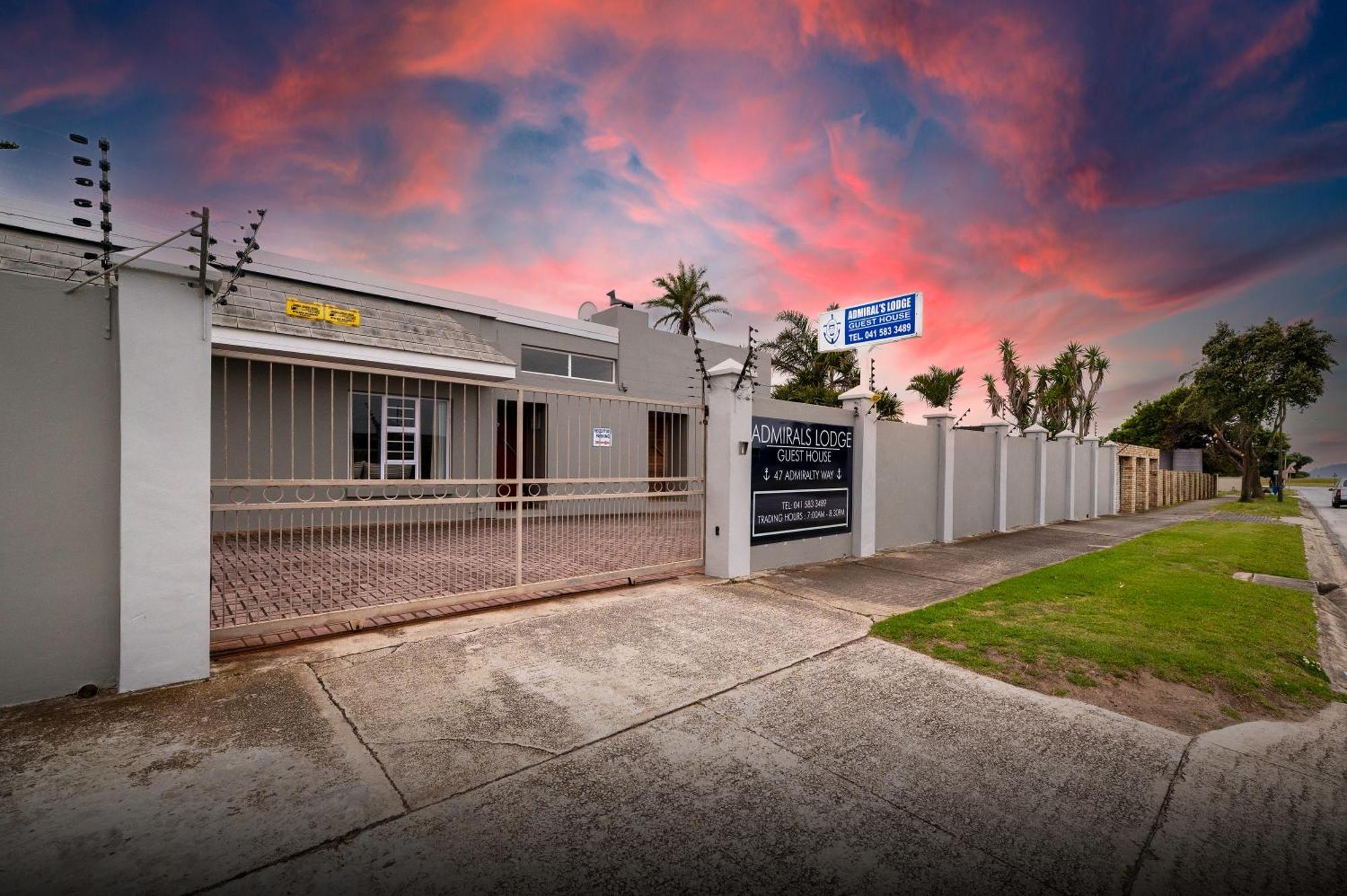 Admirals Lodge Guest House And Brightways Self Catering Apartments Port Elizabeth Exteriör bild